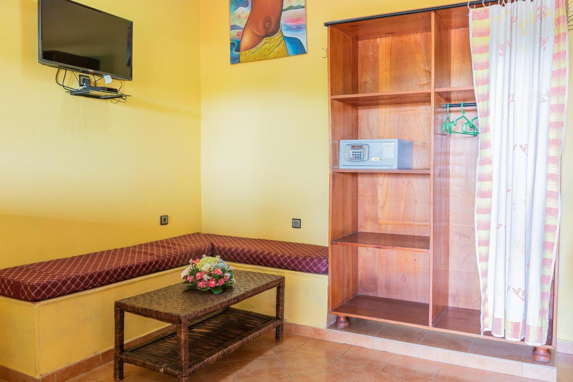 Aparthotel Jardin Tropical بوجومبورا المظهر الخارجي الصورة